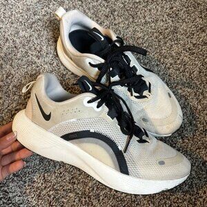 Nike Womens React Escape Run 2 Shoes Beige Sanddrift Black